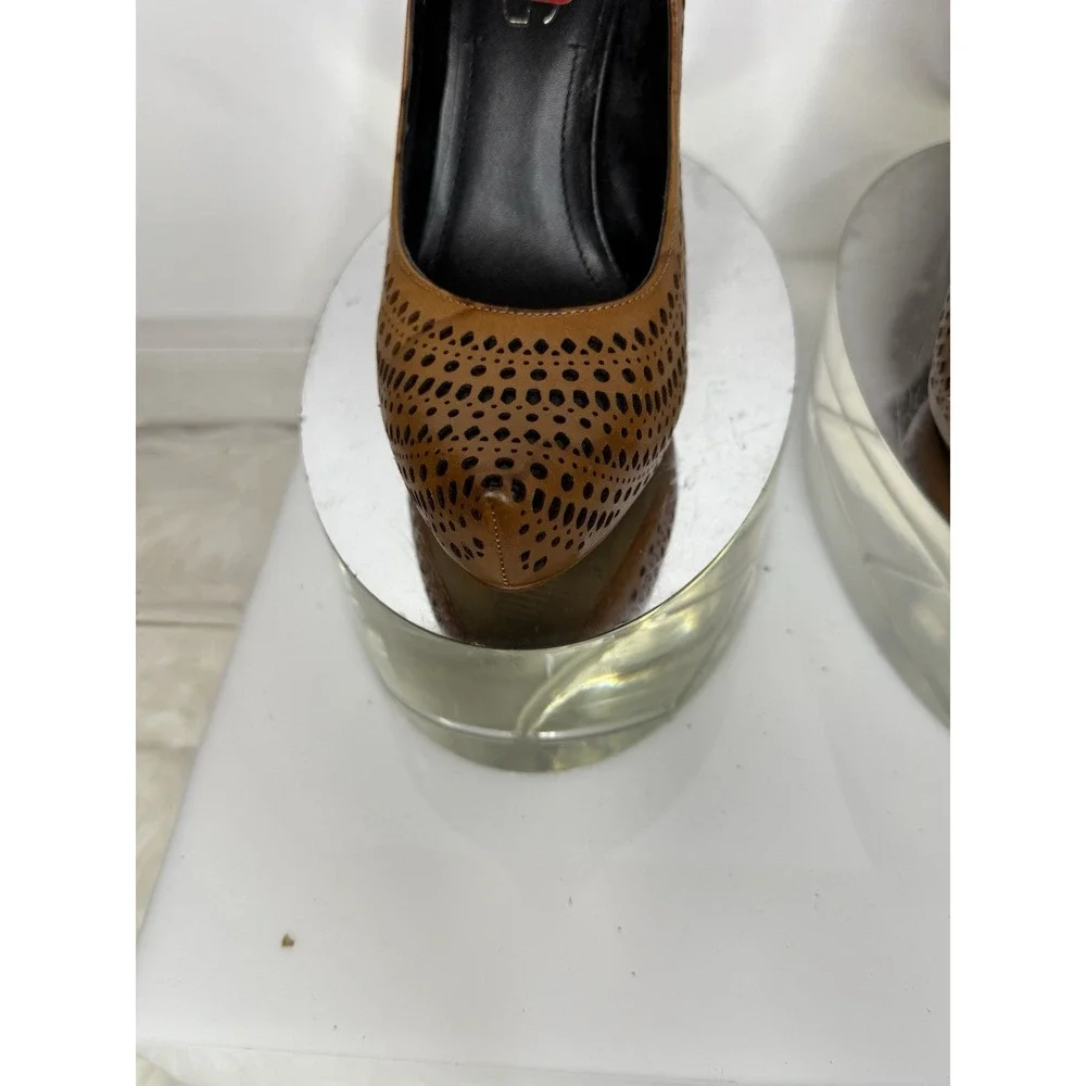 BCBG Paris Brown High Heel‎ Leather Size 7 Cut Out Dot Perforated Stiletto